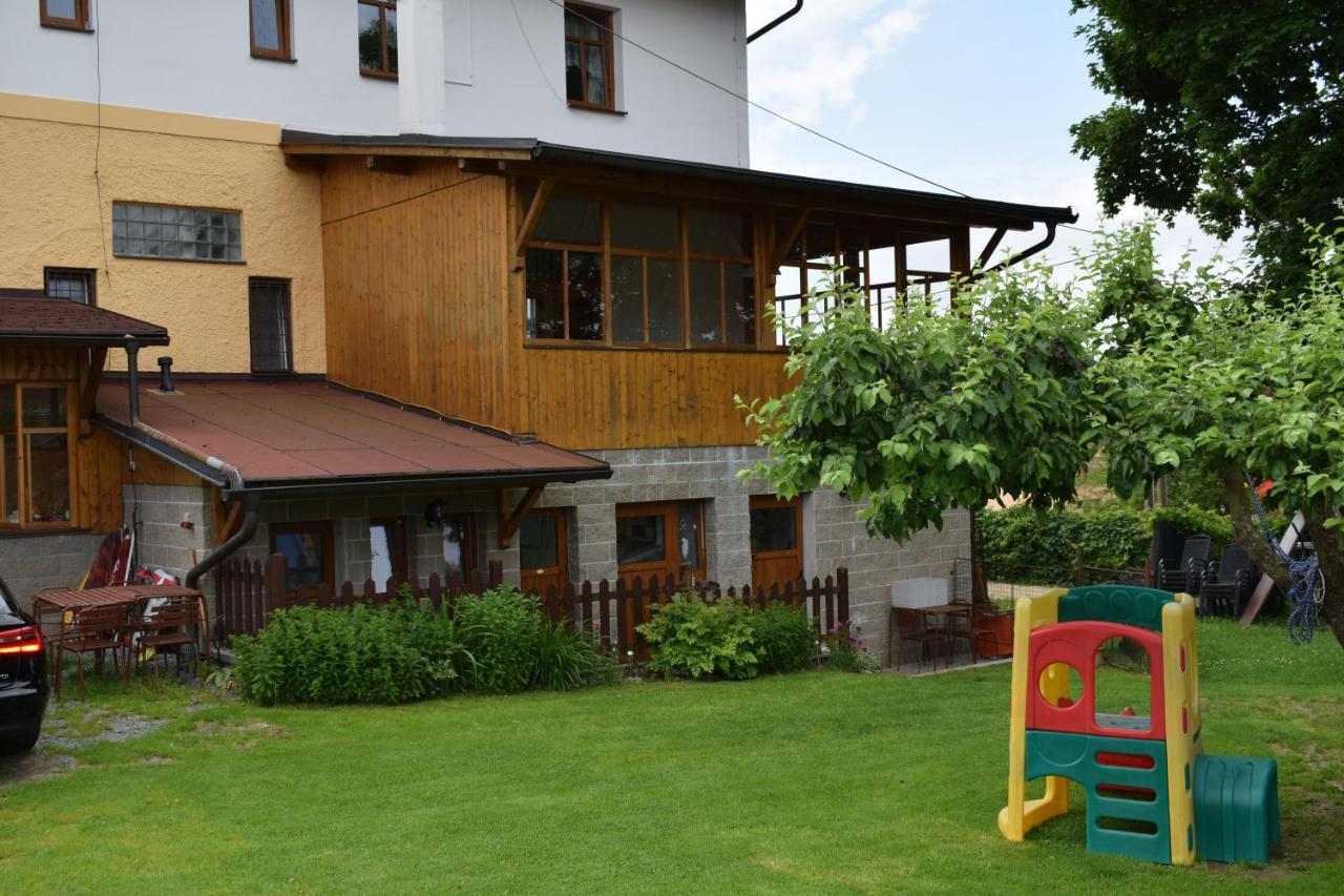 Penzion Sumava - Apartman Horní Planá المظهر الخارجي الصورة